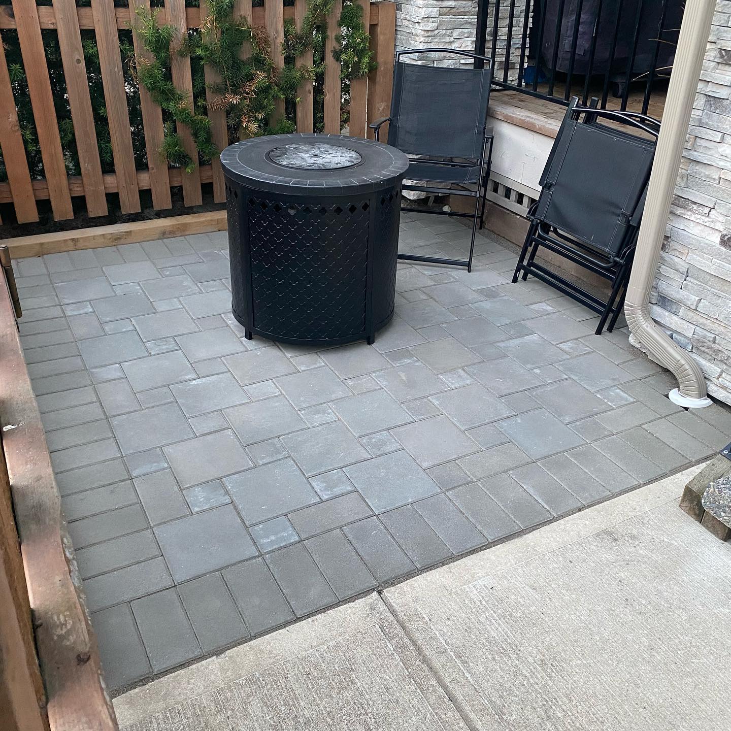 Natural stone patio and deck installation by JDSL Services in the Lower Mainland, BC